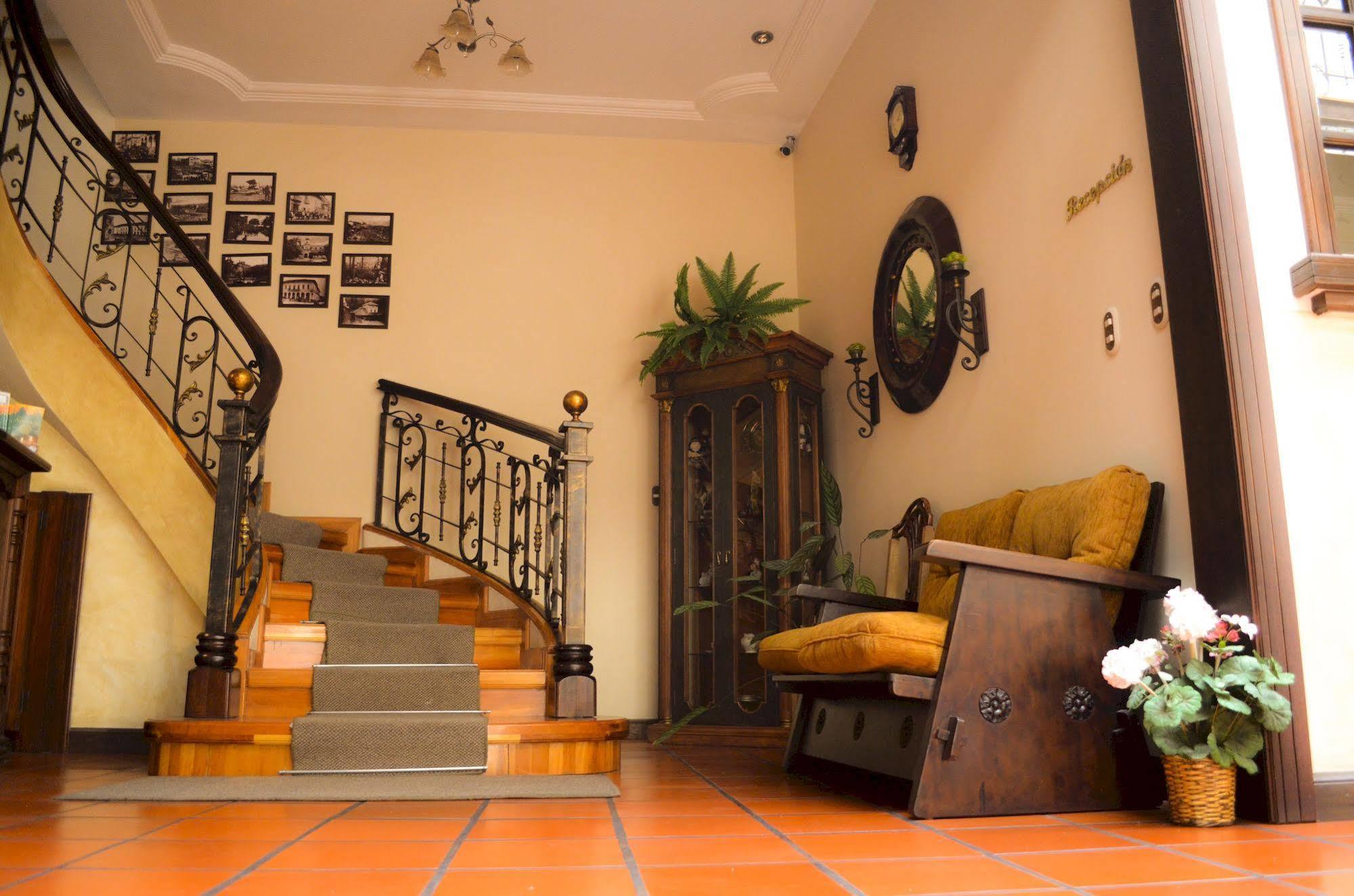 La Posada Cuencana Hotel エクステリア 写真