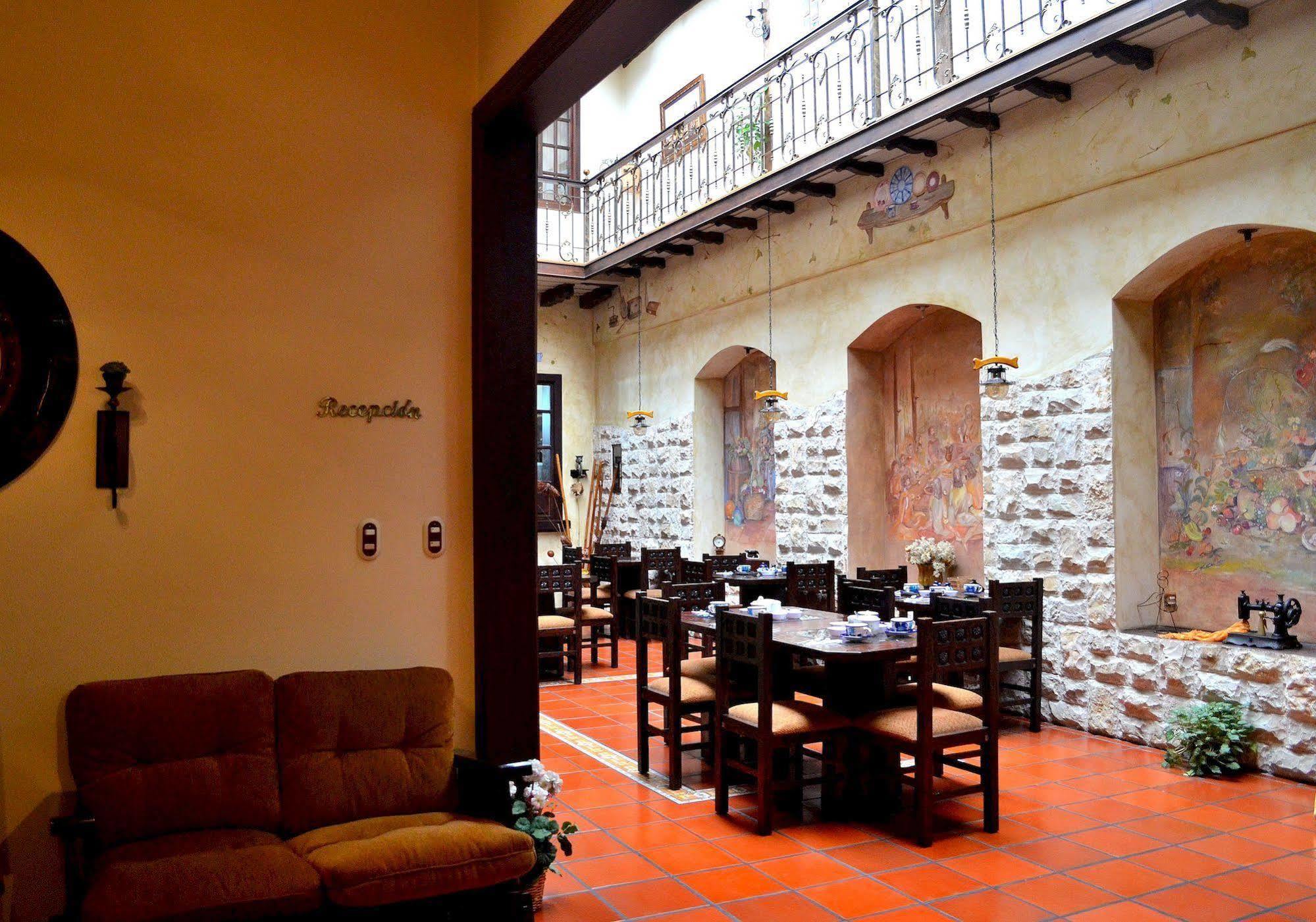 La Posada Cuencana Hotel エクステリア 写真