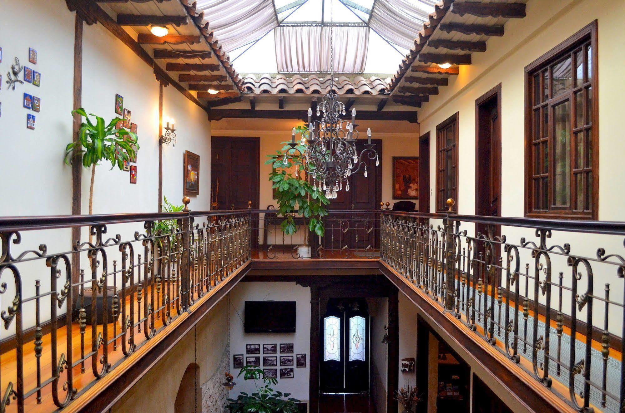 La Posada Cuencana Hotel エクステリア 写真