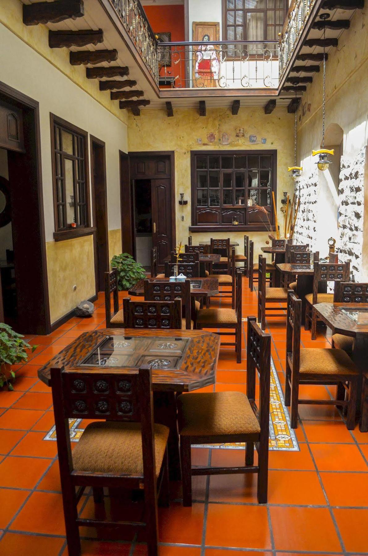 La Posada Cuencana Hotel エクステリア 写真