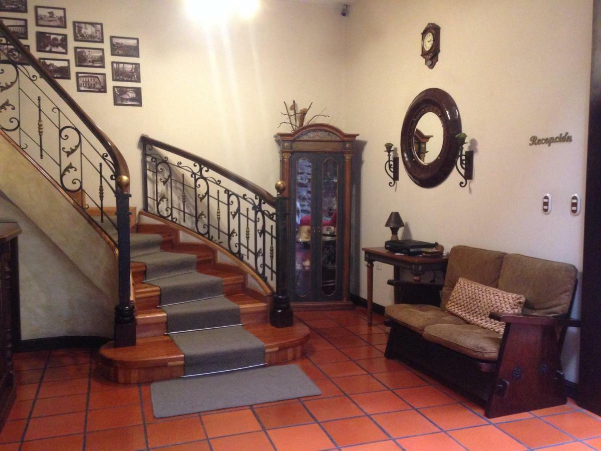 La Posada Cuencana Hotel エクステリア 写真